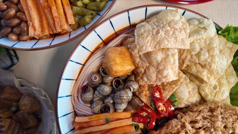 开个螺蛳粉加盟店.jpg