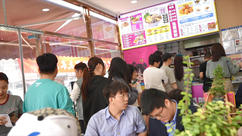 柳州螺蛳粉火锅加盟开店.jpg